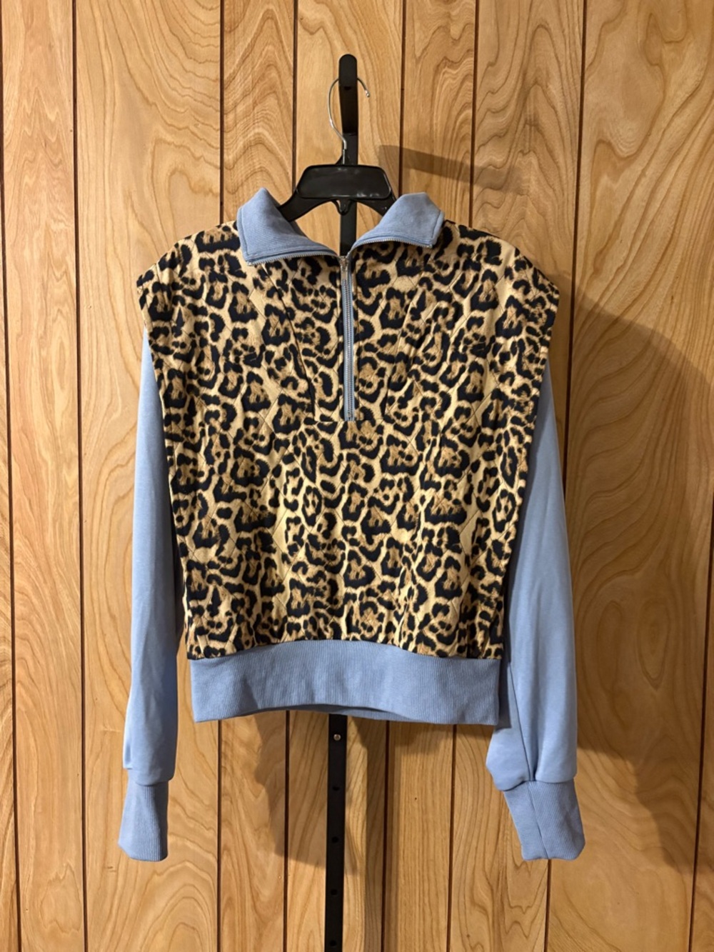 Anniewear Leopard Quilted Pullover Small Blue Trim Quarter Zip NWOT